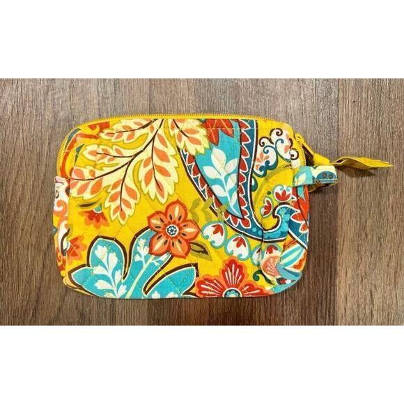 Vera Bradley 3 pc Quilted Cosmetic case Bundle - Picture 2 of 13